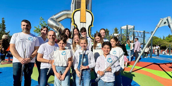 Alumnos de la Escuela de Música estrenan el Parque Manuel de Falla